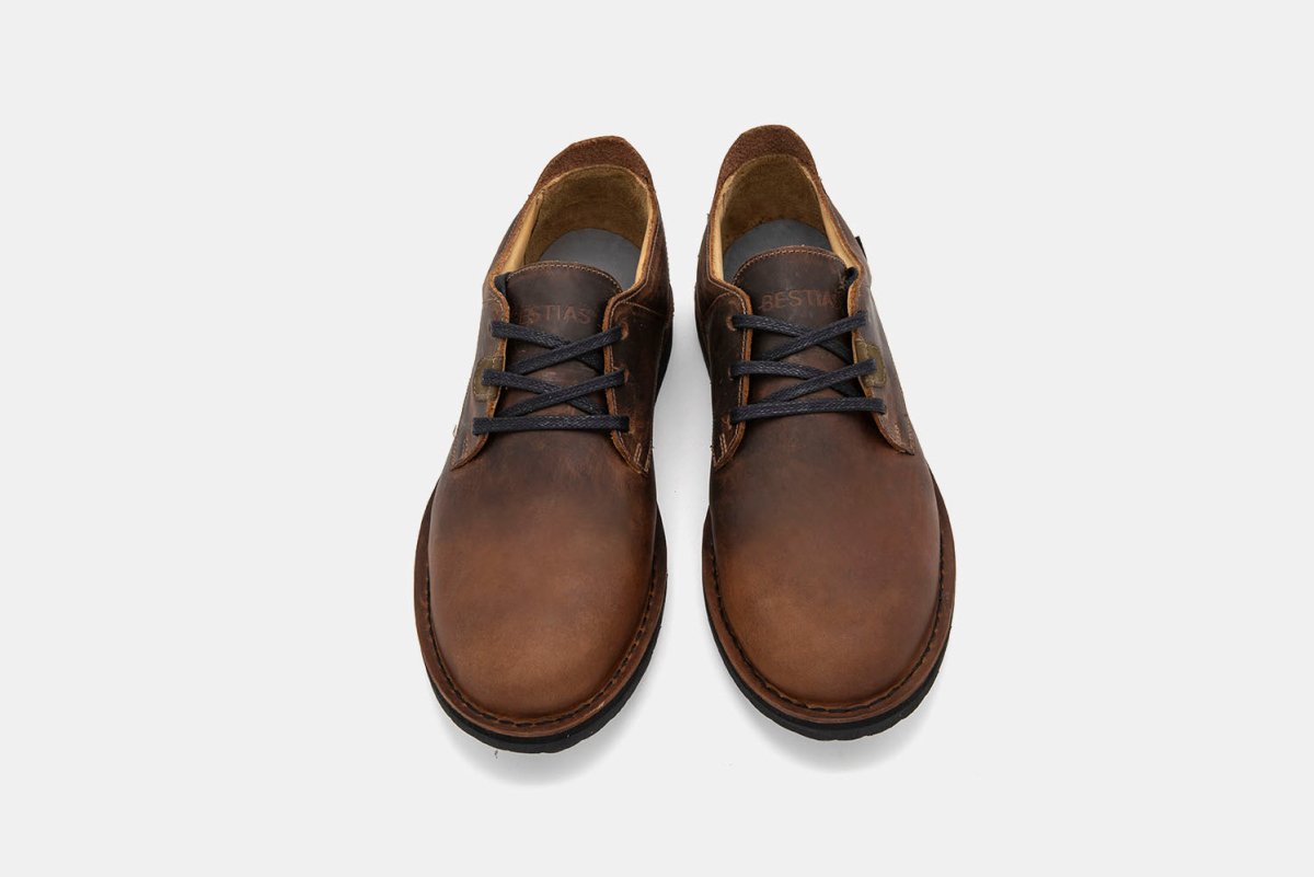 Shoes - Botín Hombre - Pudú Low Pull Up Brown - BESTIAS