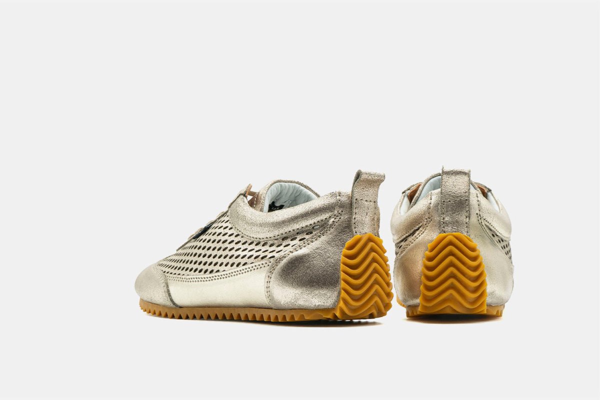 Shoes - Zapatilla Mujer - Delfina Gold - BESTIAS