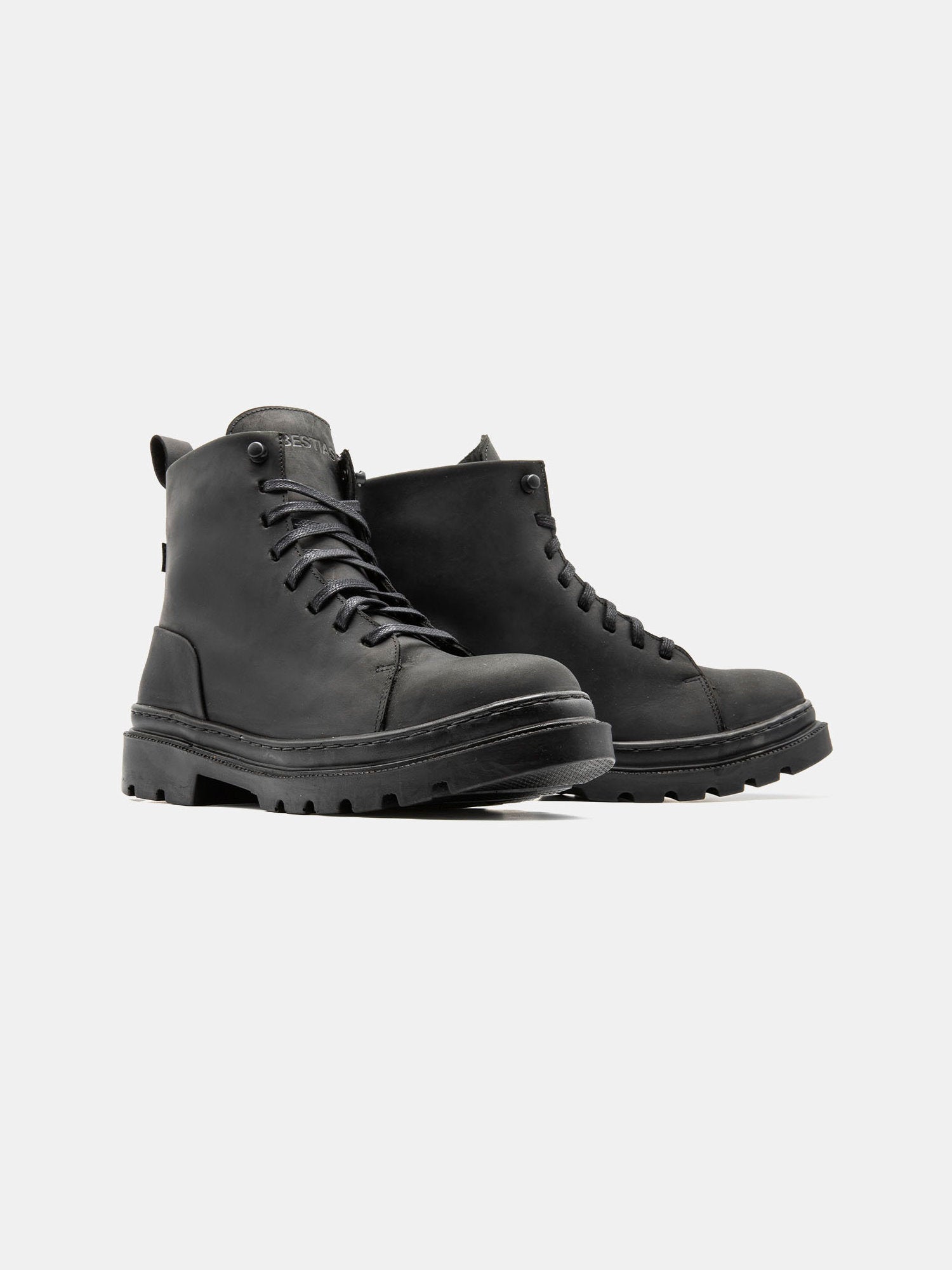 Colobo | Black Graso
