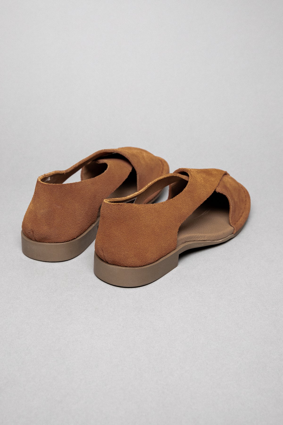 Kaia | Suede Rum