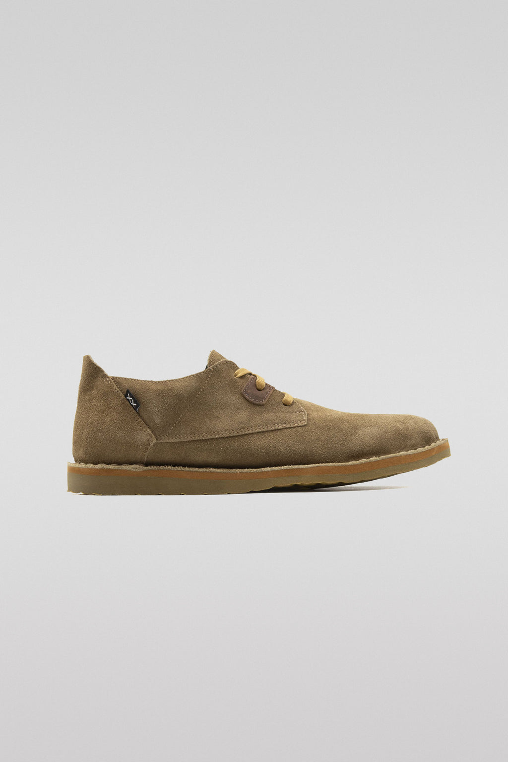 Pudú Low | Suede Almendra