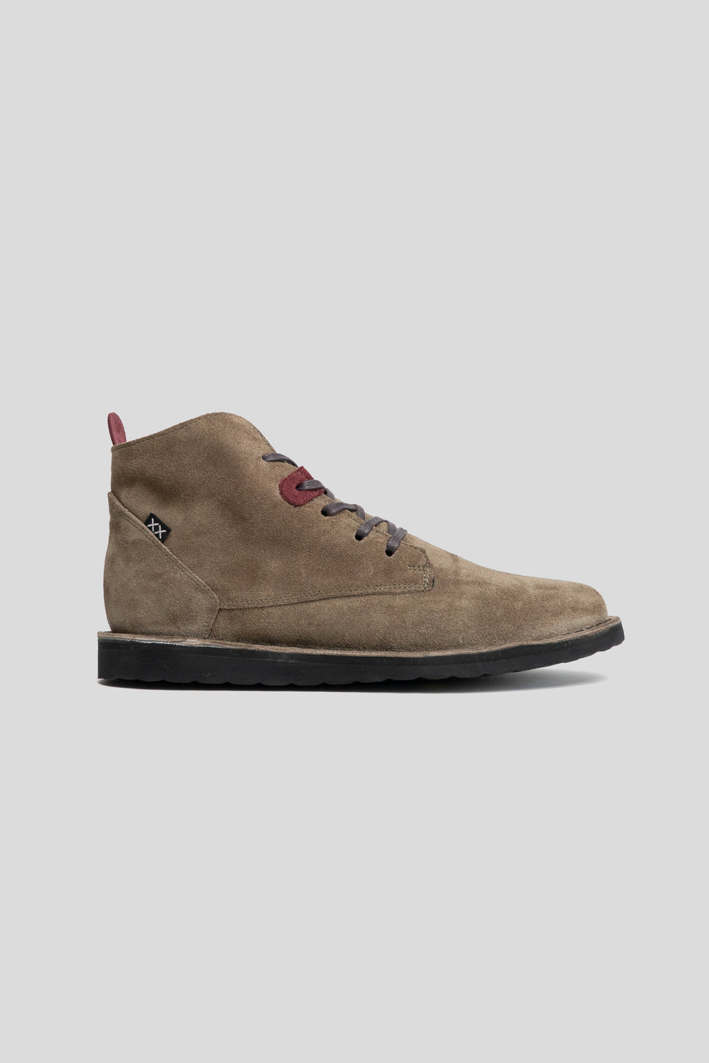 Pudú Hi MISTRAL | Suede Plutón