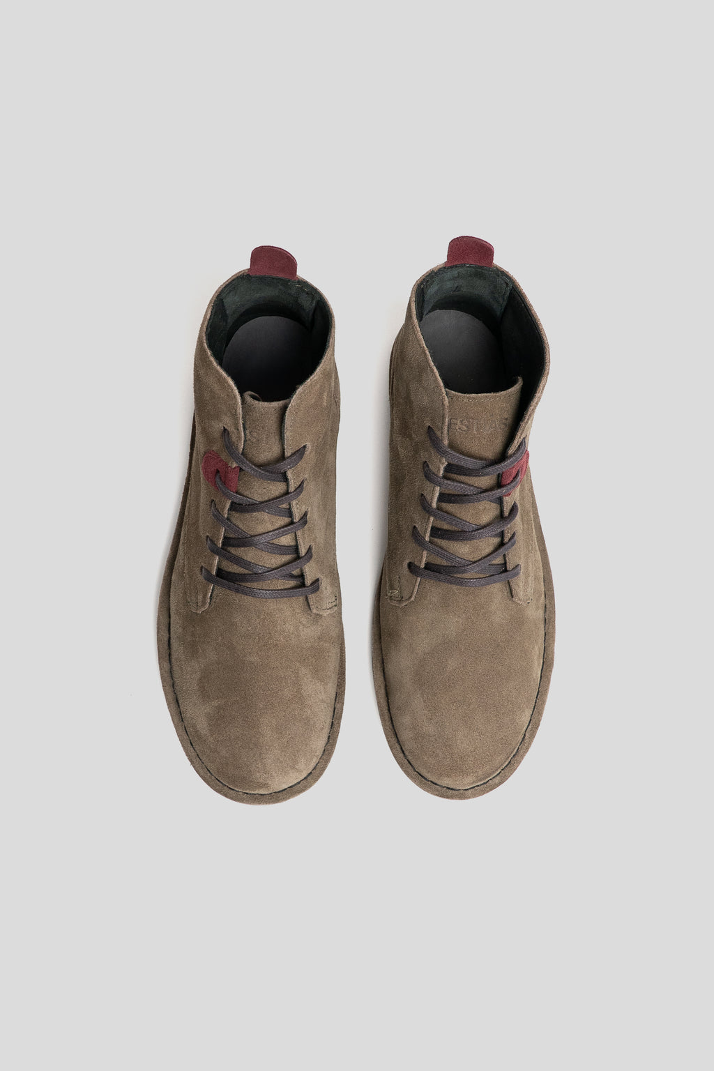 Pudú Hi MISTRAL | Suede Plutón