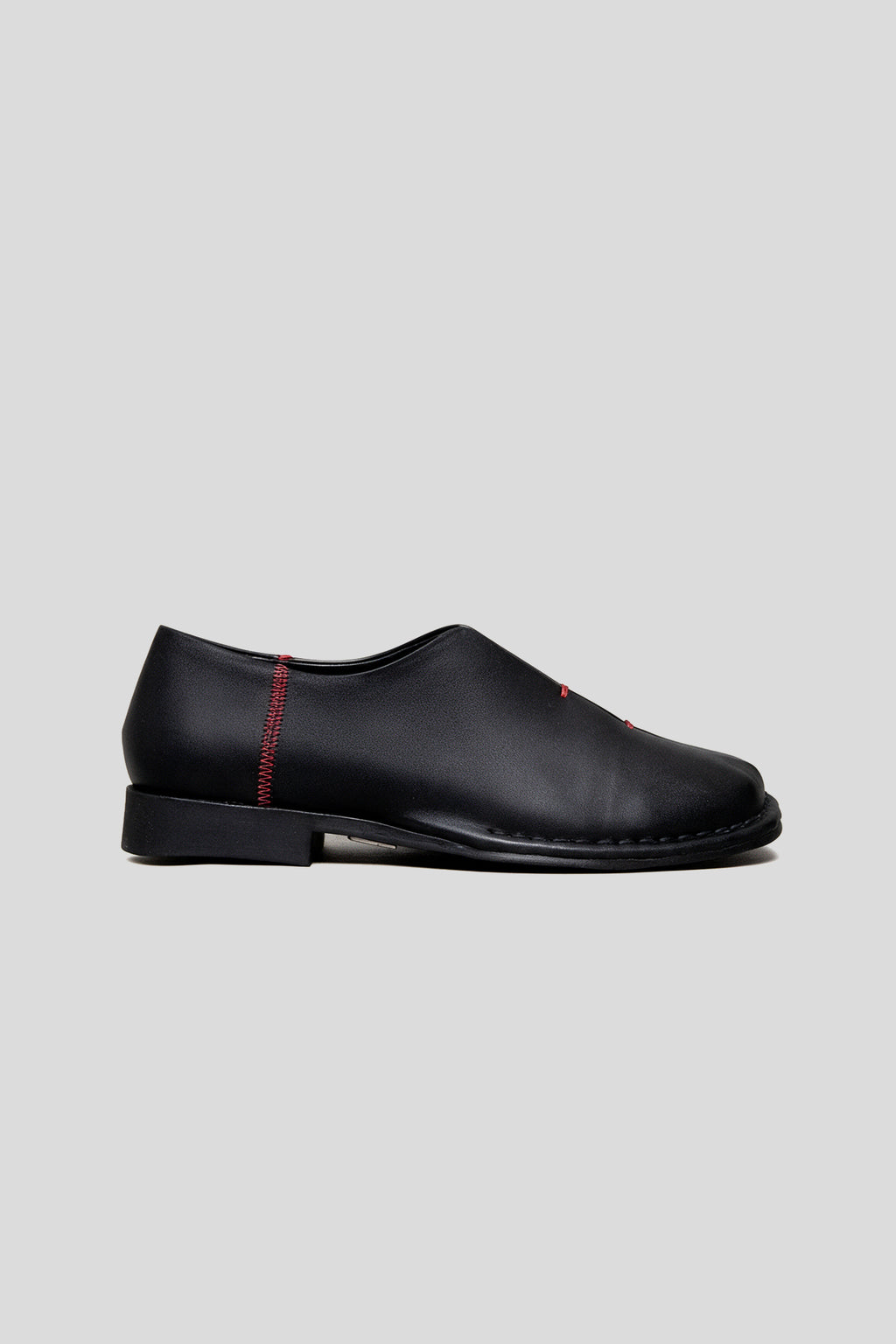 Saru | Napa Black