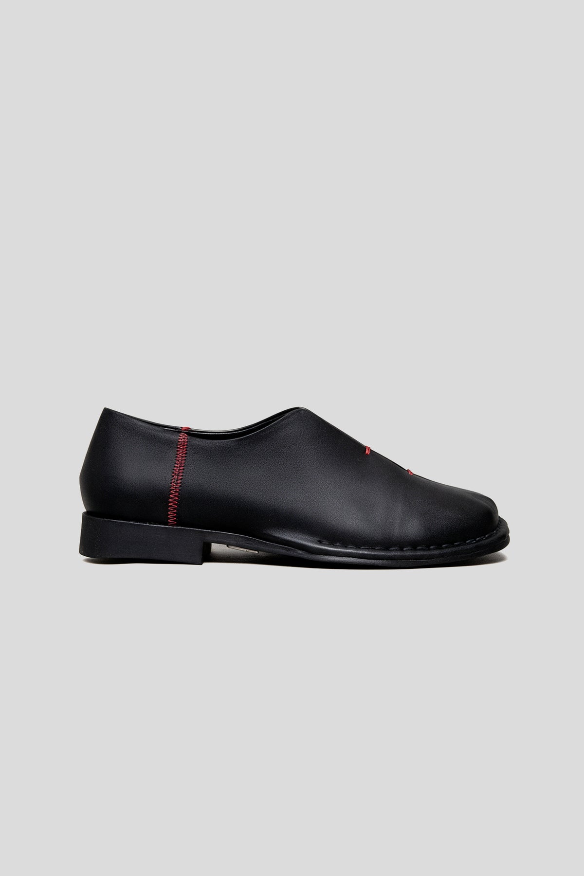 Saru | Napa Black