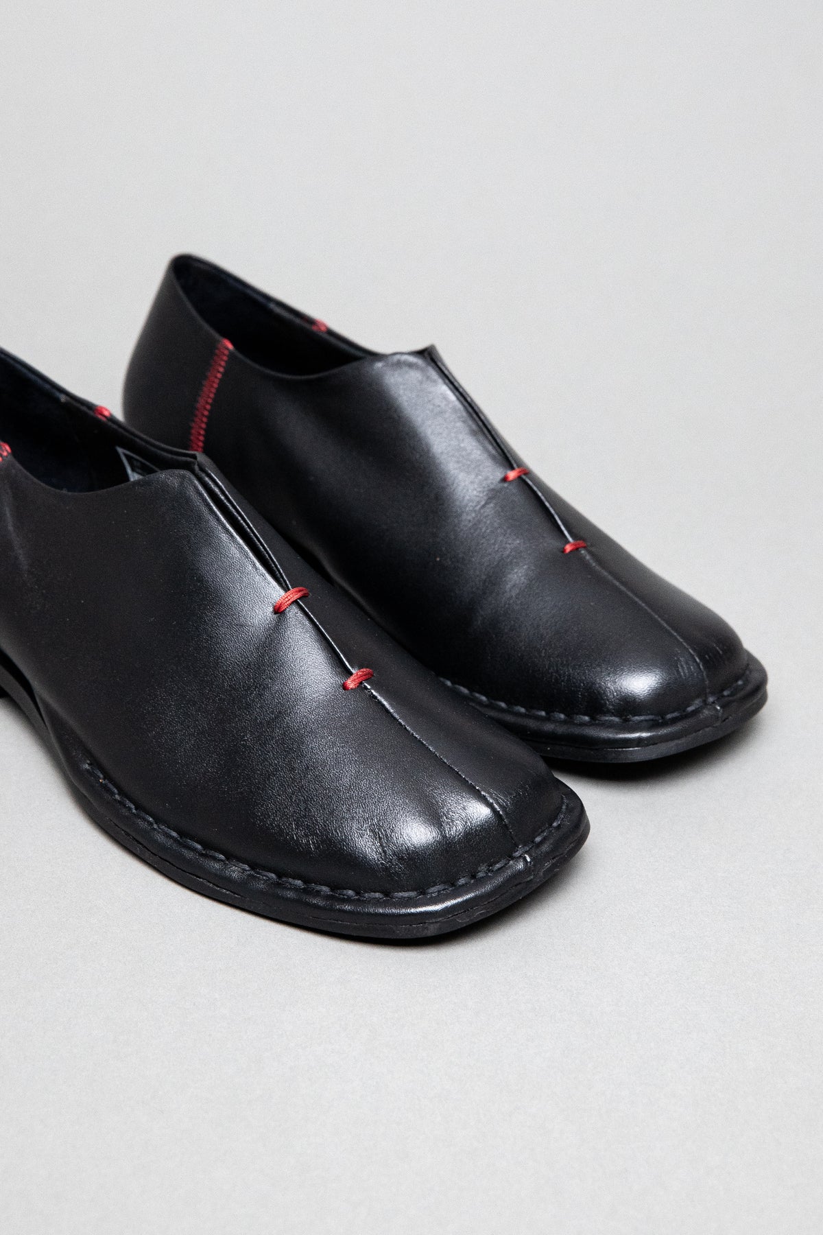Saru | Napa Black