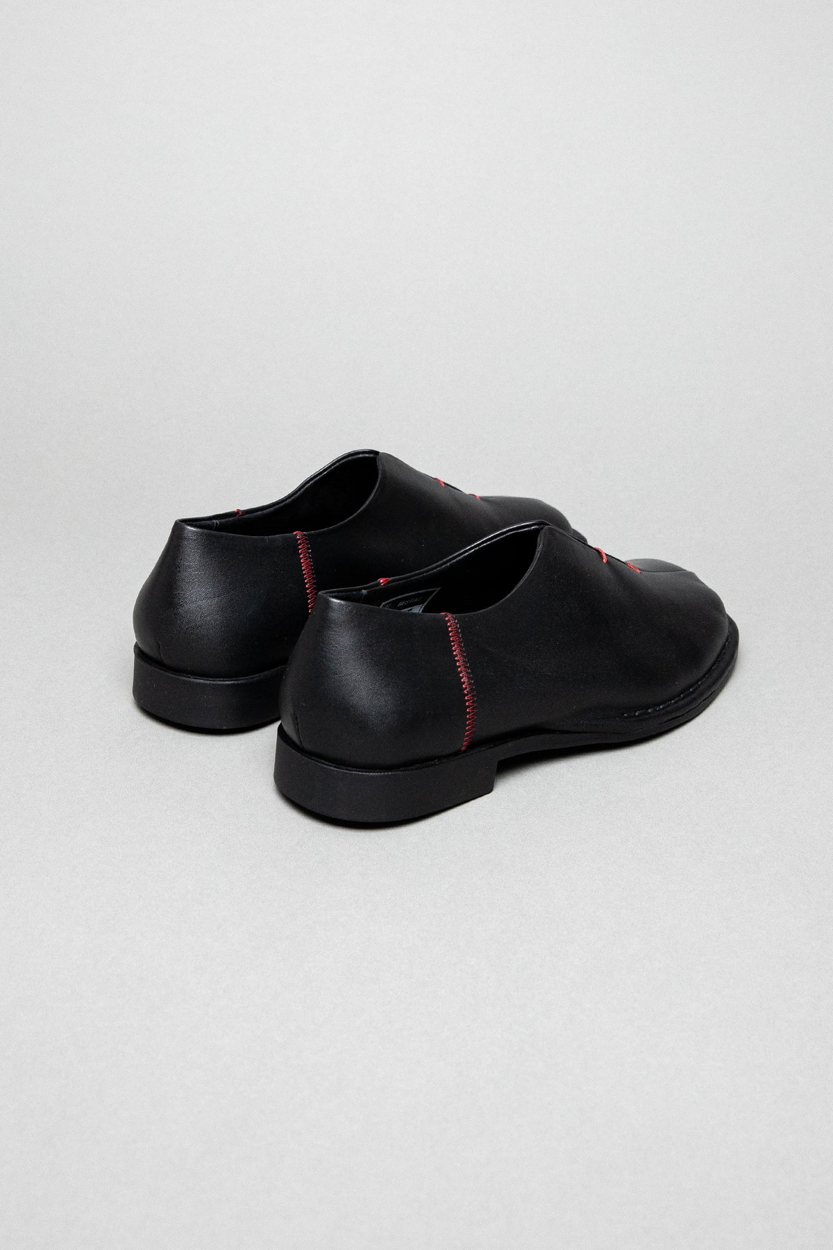 Saru | Napa Black