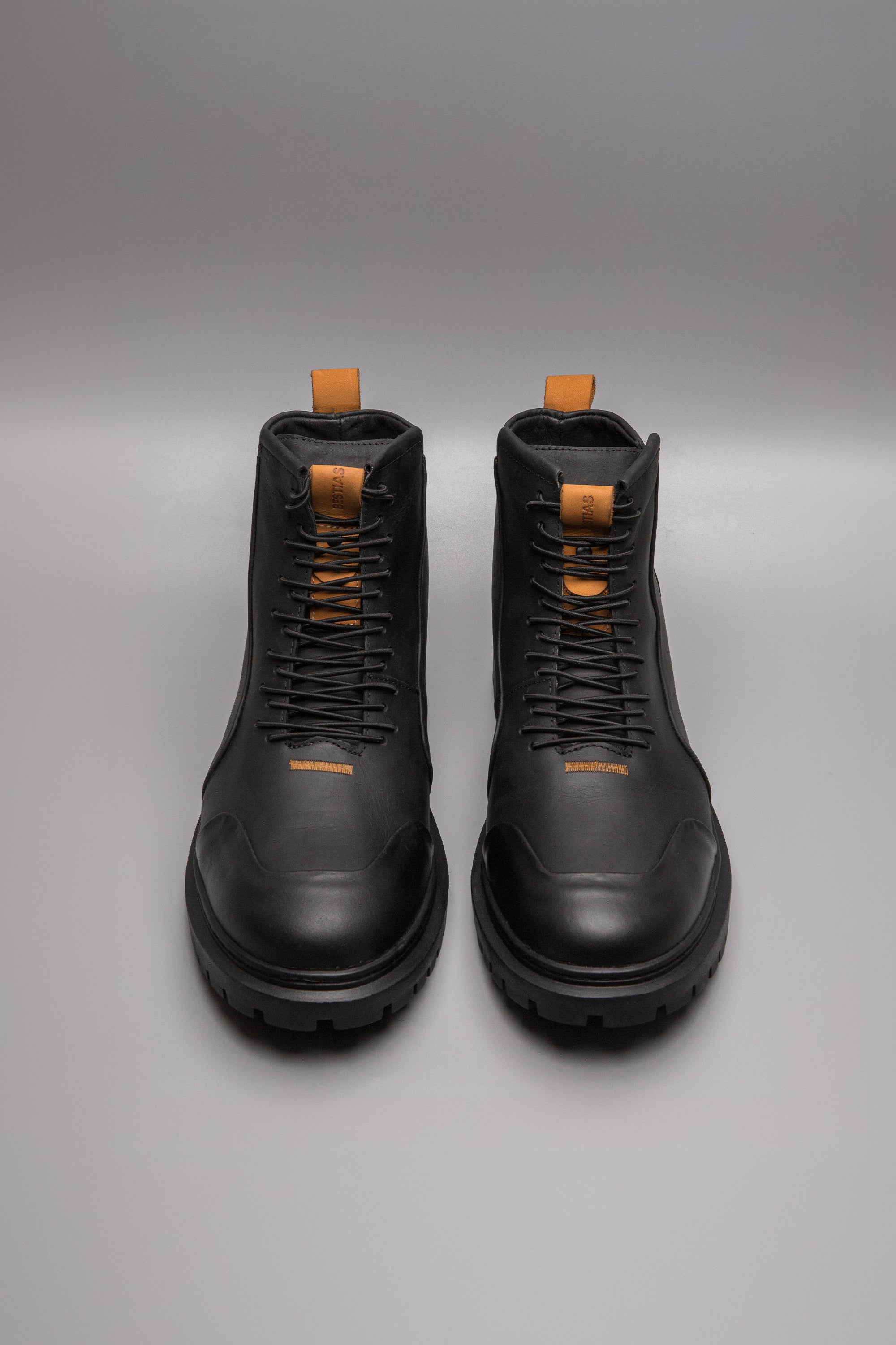 Tucan | Black