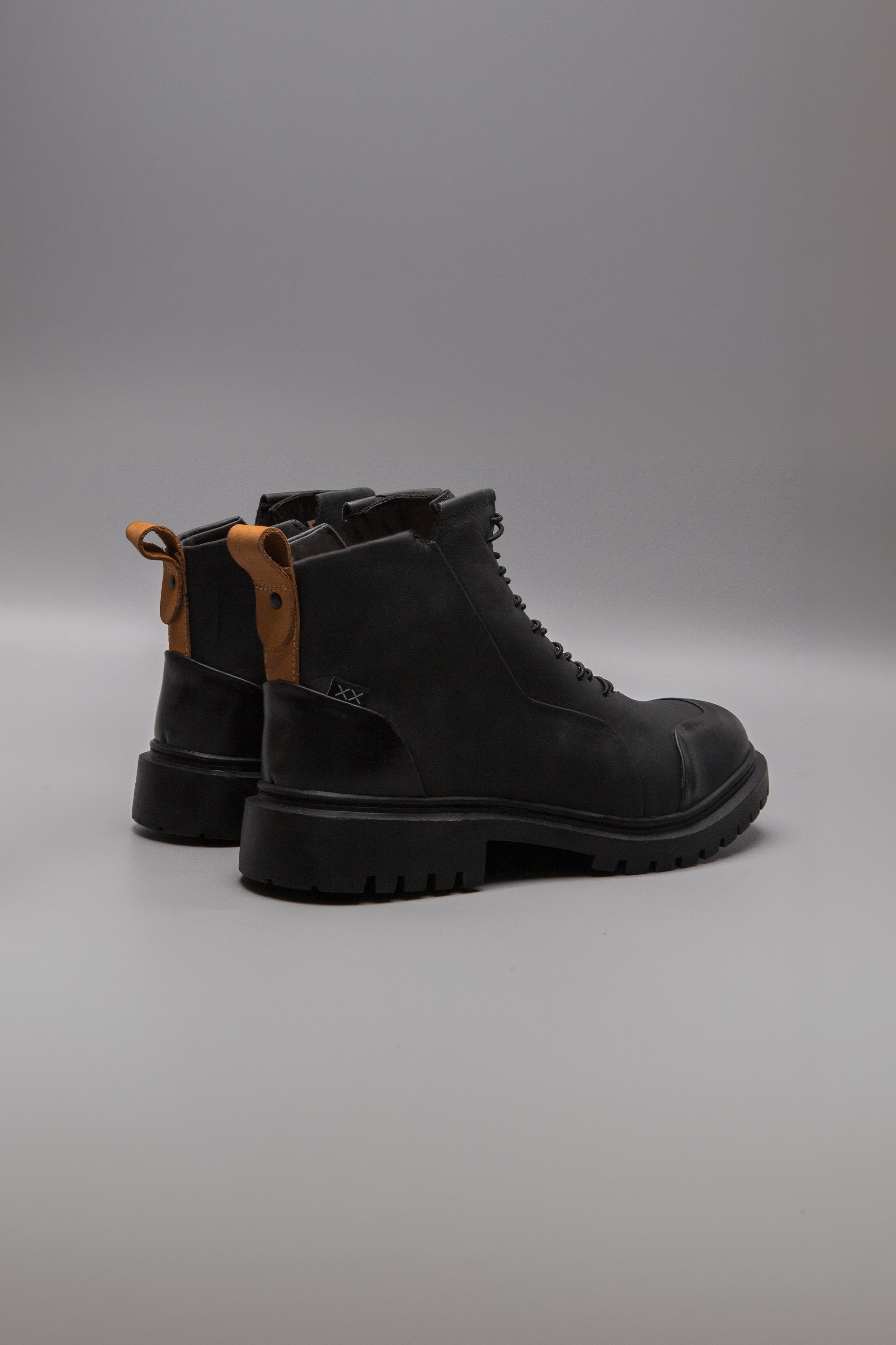 Tucan | Black