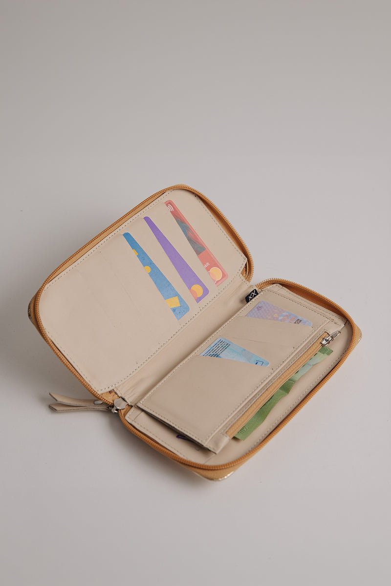 Clothing Accessories - Billetera Zip | Luna - BESTIAS