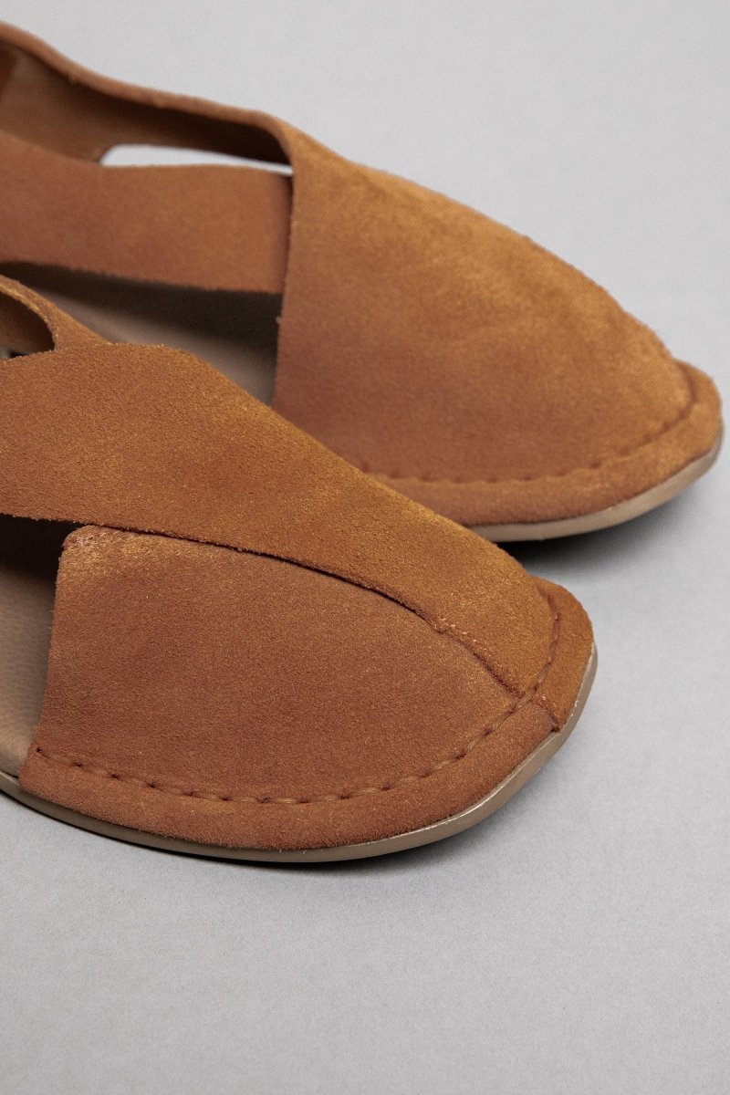 Shoes - Kaia | Suede Rum - BESTIAS