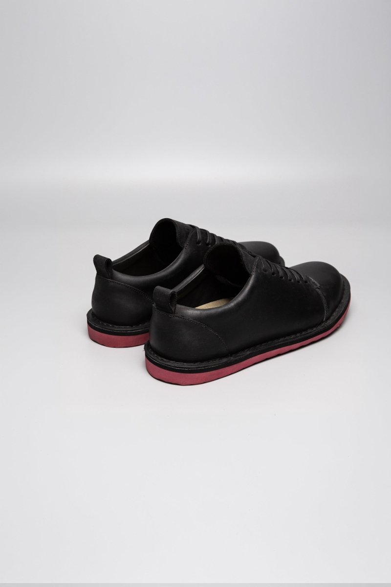 Shoes - Numbat Low | Black - BESTIAS