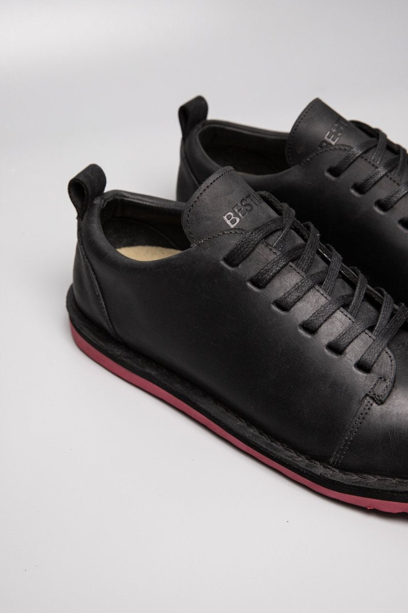 Shoes - Numbat Low | Black - BESTIAS