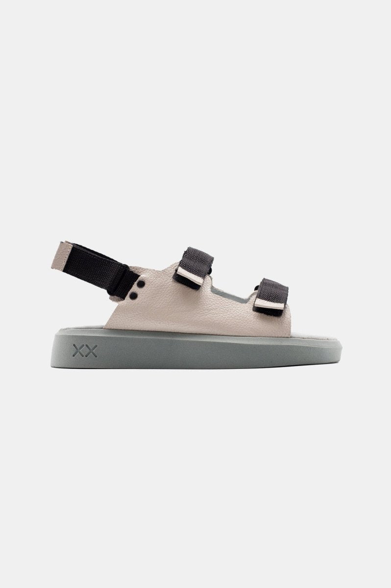 Shoes - Piraña | White/Black - BESTIAS