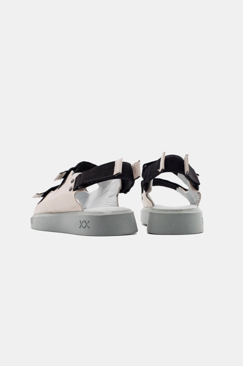 Shoes - Piraña | White/Black - BESTIAS