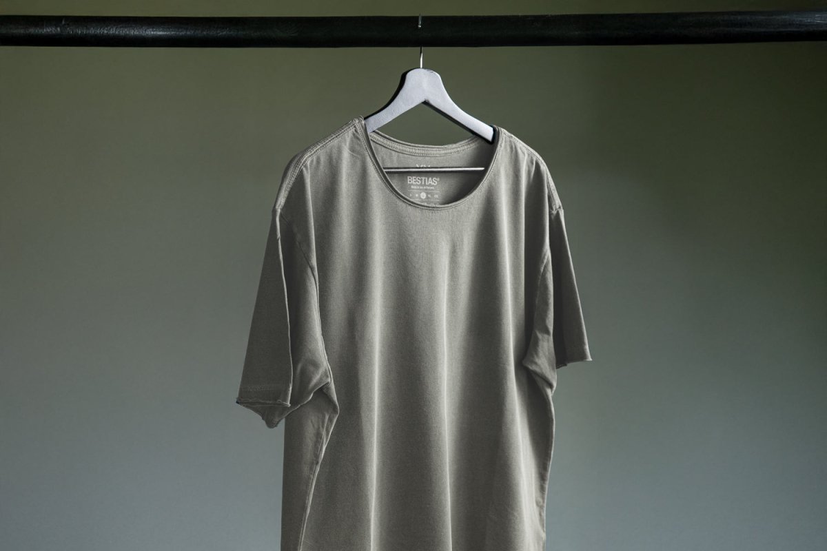 Polera Basic Pocket - Algodon Verde Oliva — Bestias