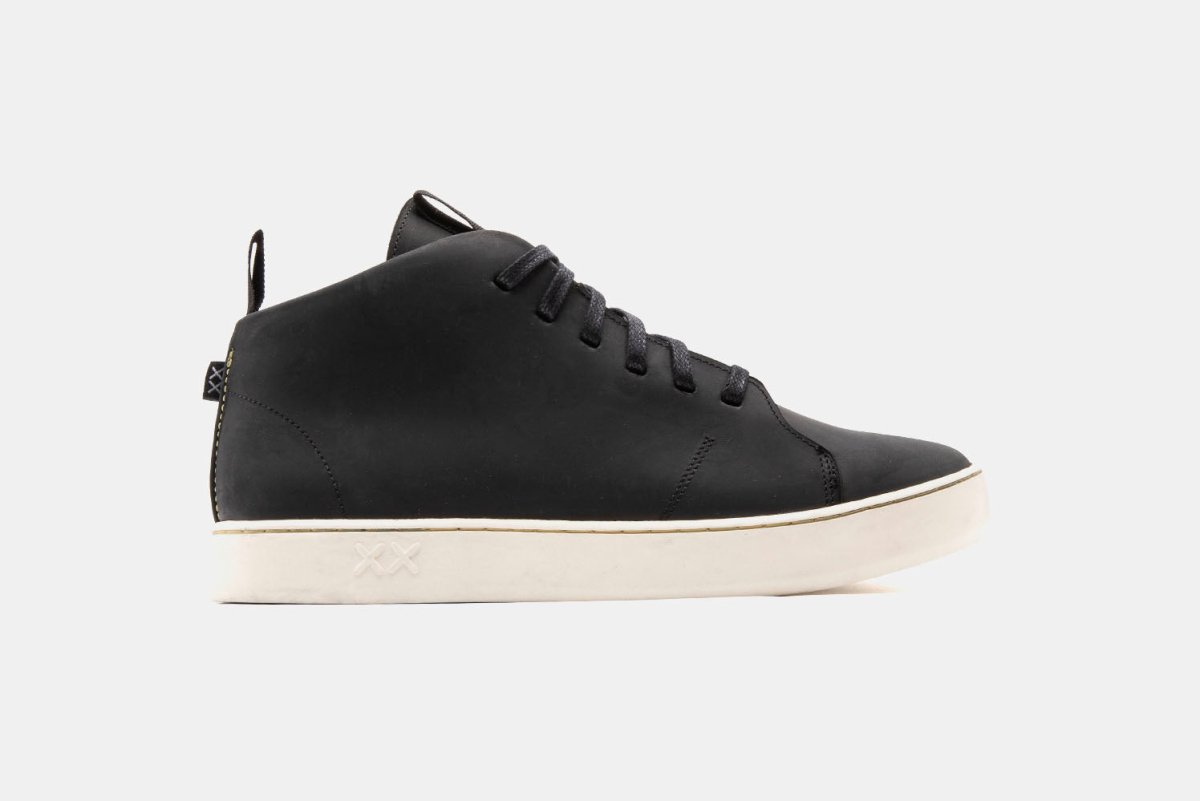 Shoes - Zapatilla Hombre - Chacal Black - White - BESTIAS