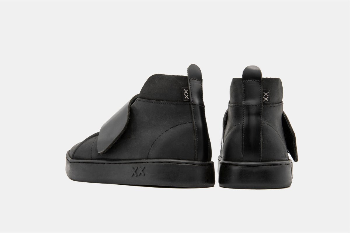 Shoes - Zapatilla Mujer - Bruta Black Graso - BESTIAS