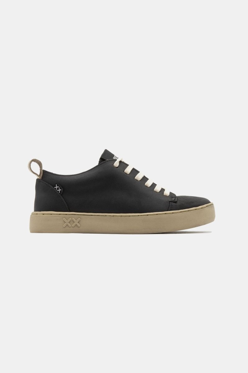 Shoes - Zapatilla Mujer - Cayman Black / Gold - BESTIAS
