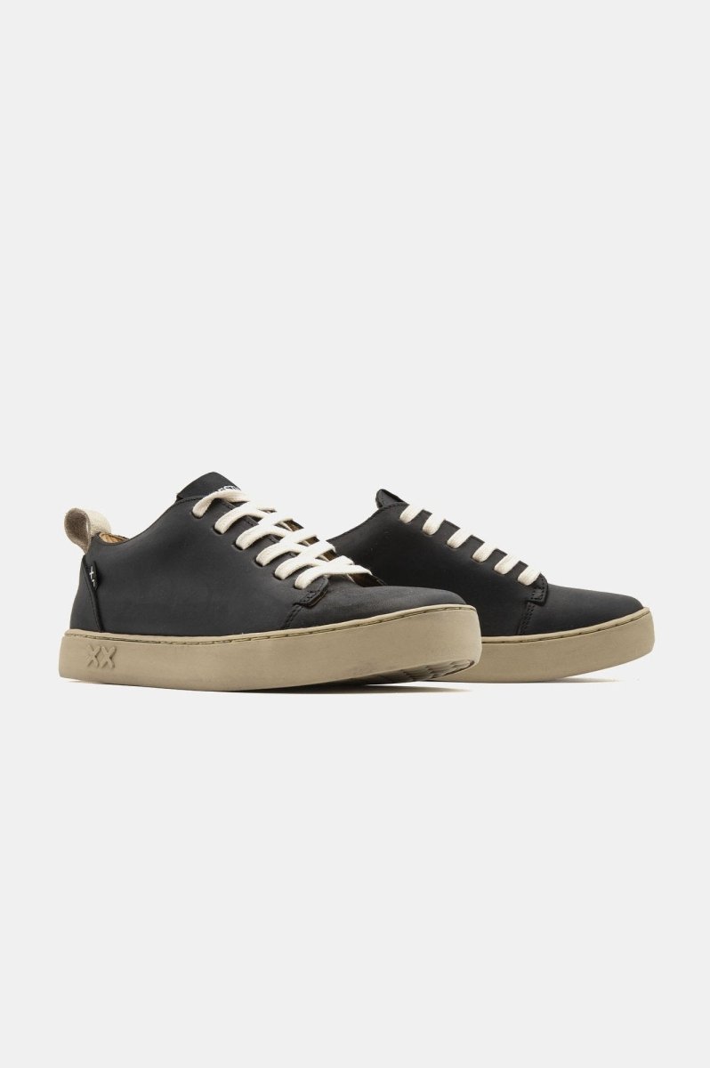 Shoes - Zapatilla Mujer - Cayman Black / Gold - BESTIAS