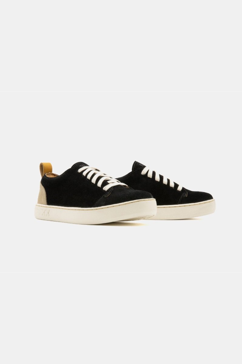 Shoes - Zapatilla Mujer - Cayman Low Suede Black - BESTIAS