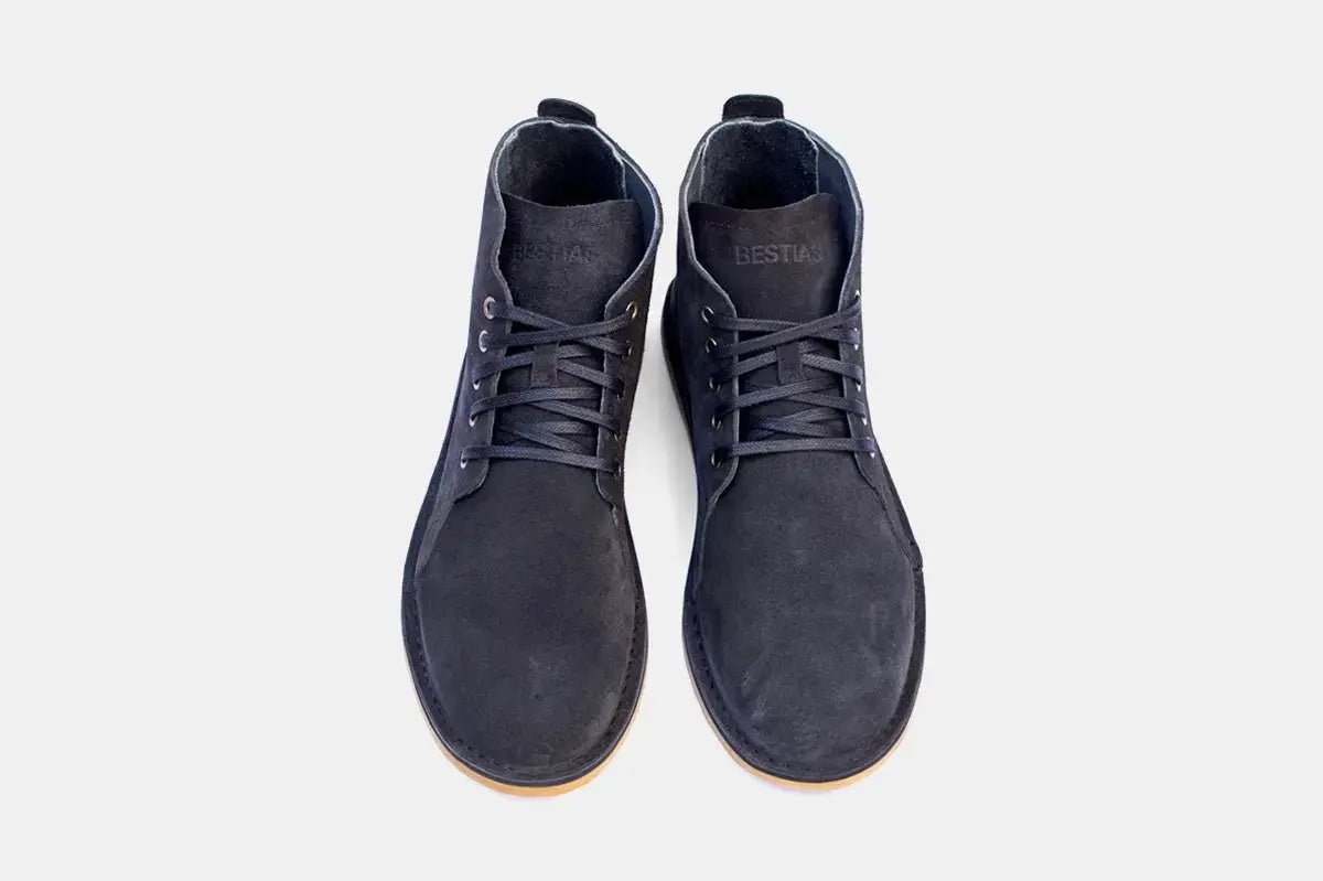 Botín Hombre - Pegaso Suede Grafito — Bestias