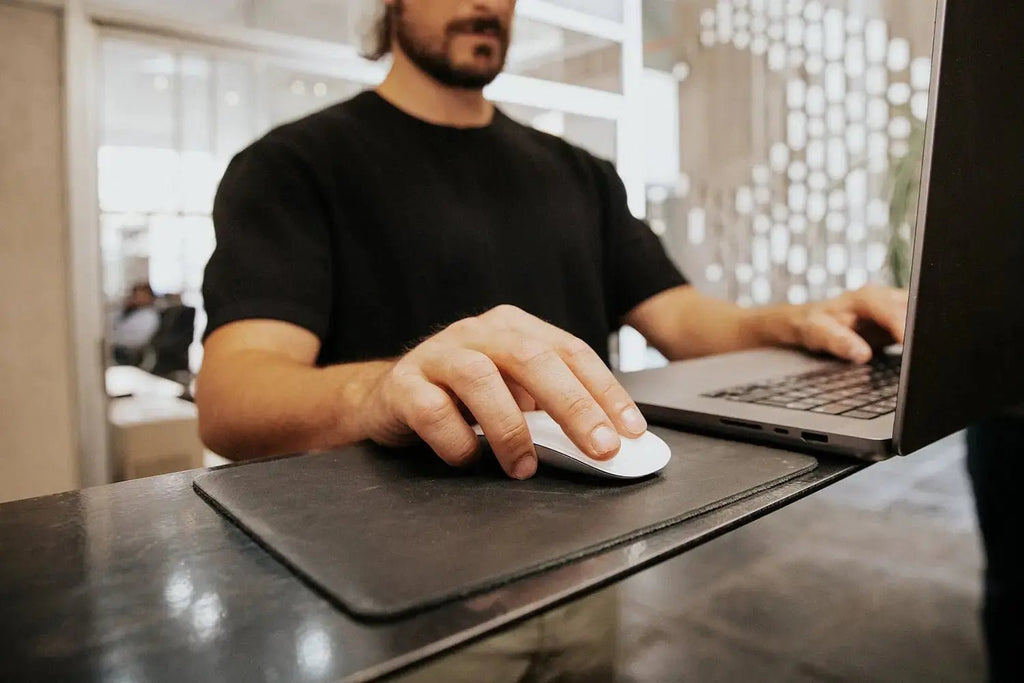 Mouse Pad Black — Bestias