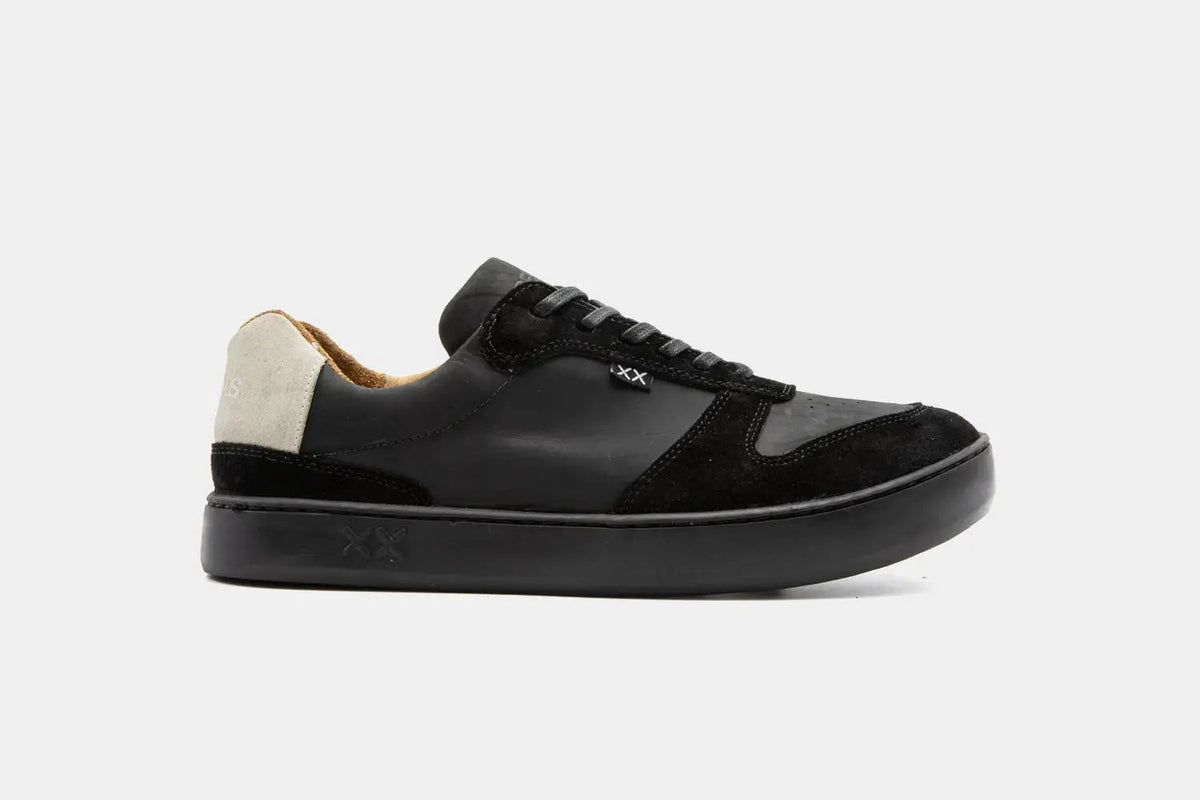 Zapatilla Hombre - Bora Black — Bestias